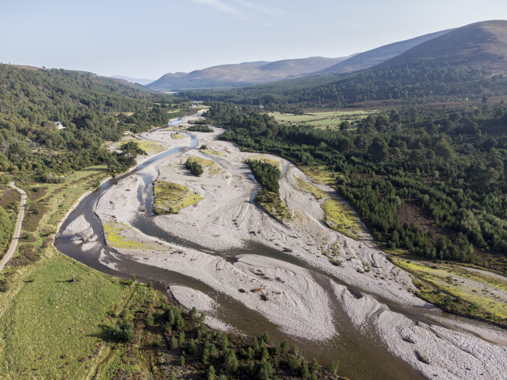 The Centre of Expertise for Waters (CREW)