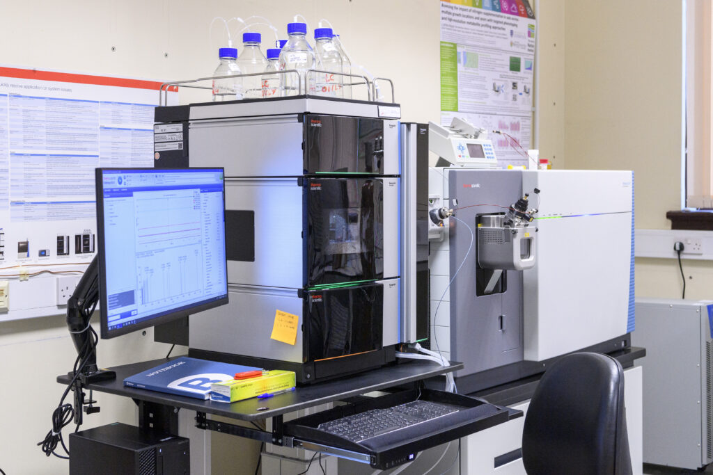 Lipids analysis machine